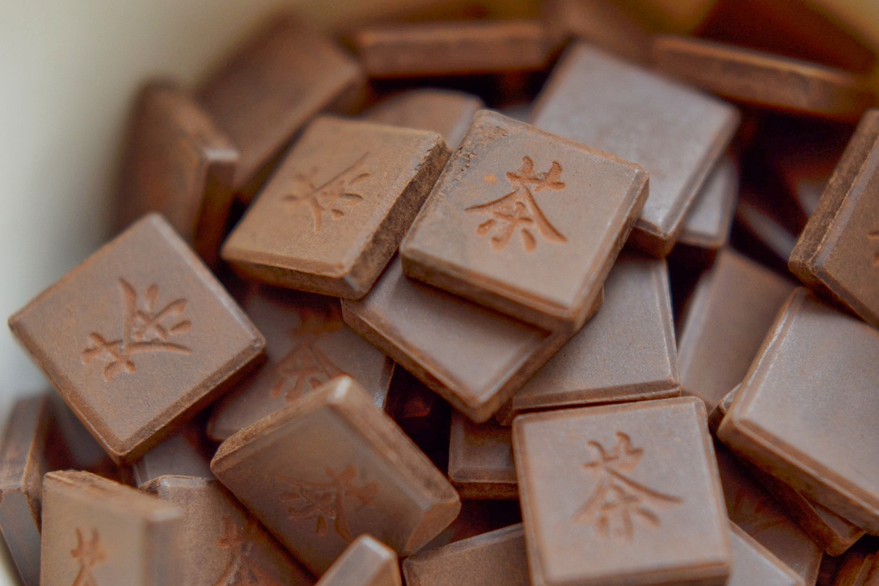 正宗碎銀子茶價(jià)格探究，品質(zhì)、市場(chǎng)與價(jià)值