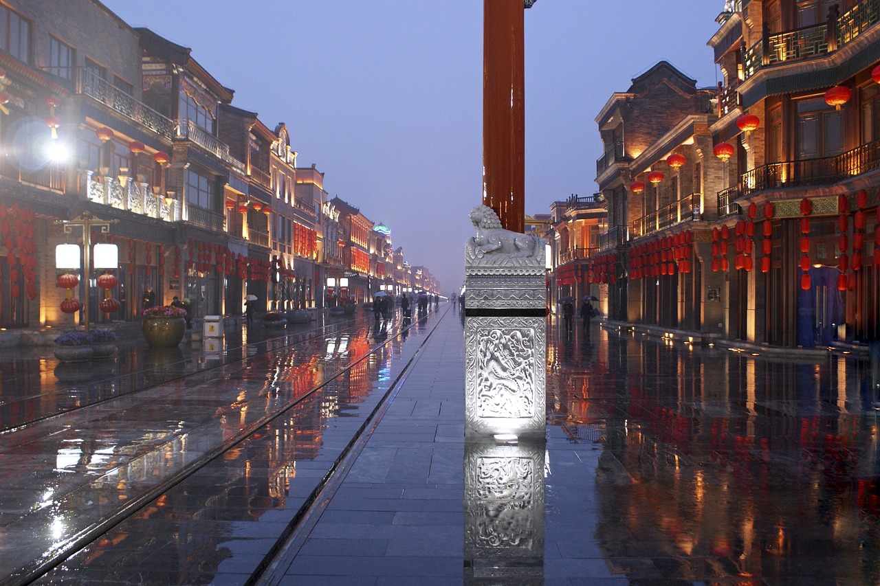河?xùn)|夜色新探，夜色中的美景與風(fēng)情