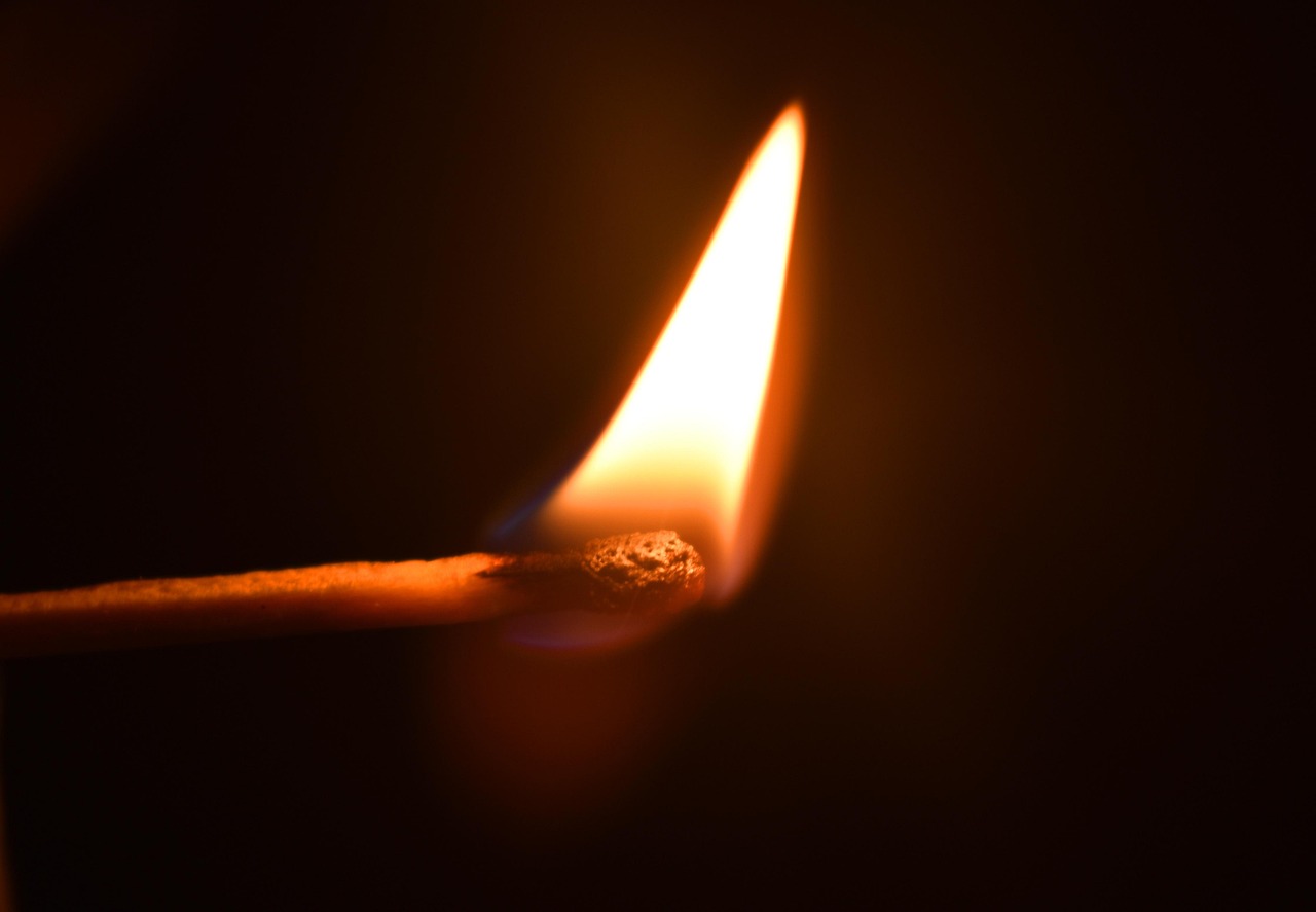 激情電影，點(diǎn)燃情感與靈魂的火焰