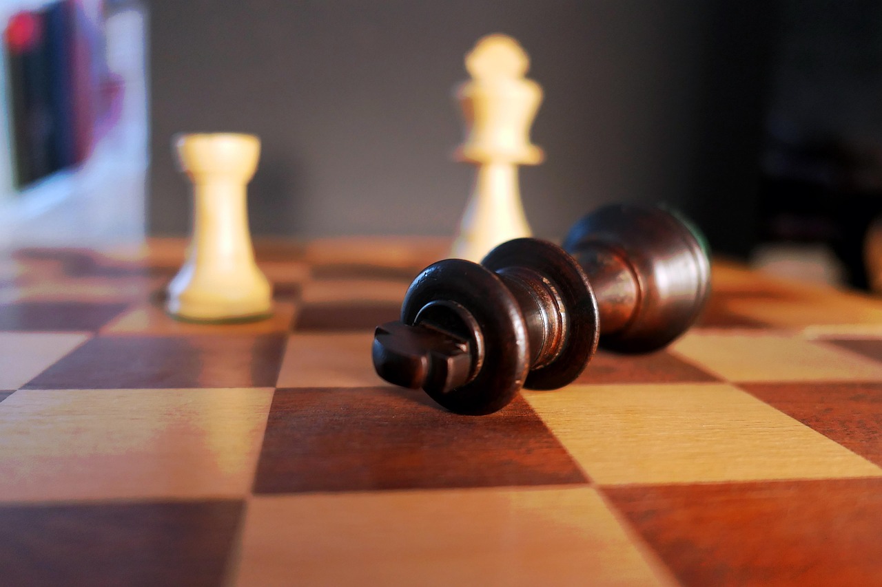 國(guó)際象棋大師巔峰對(duì)決，智慧與策略的激烈比拼視頻欣賞