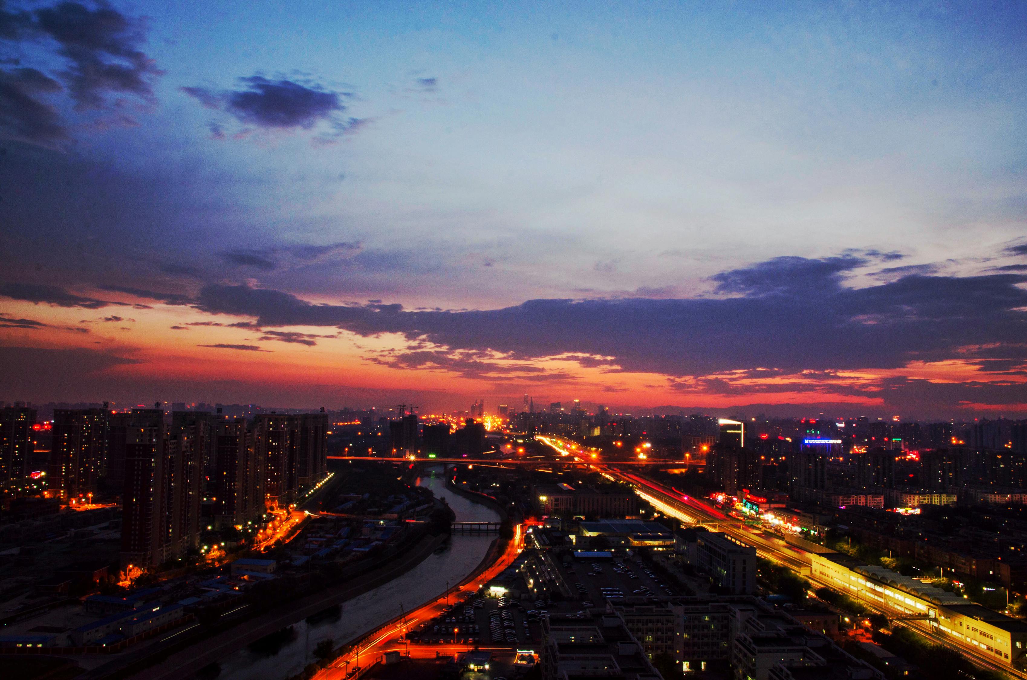 信宜市衛(wèi)星地圖，揭示地理美景與城市規(guī)劃智慧